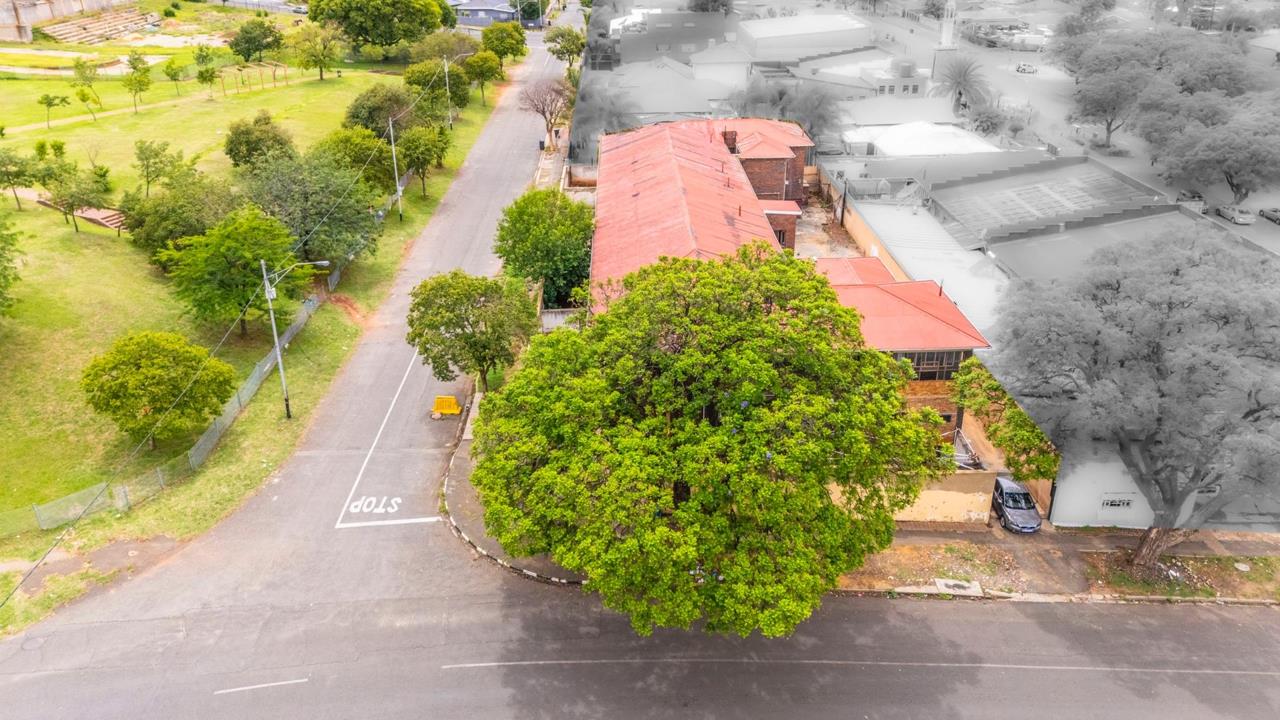 36 Bedroom 18 Bath Commercial Property for Sale in Crosby, Johannesburg for R8,000,000