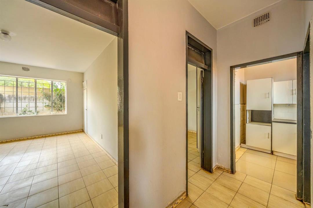 36 Bedroom 18 Bath Commercial Property for Sale in Crosby, Johannesburg for R8,000,000