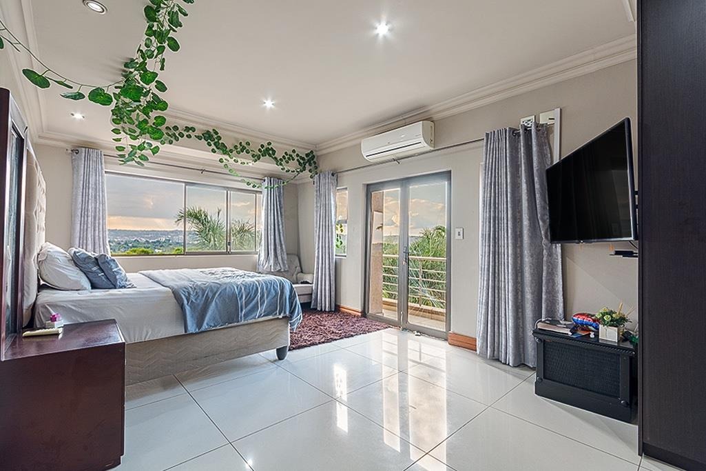 8 Bedroom 8 Bath Fully Furnished Mansion for Sale in Bedfordview, Johannesburg for R21,500,000 – Garden | Pool | Pet Friendly | Erf: 2,023m²