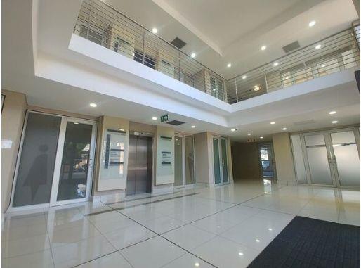 Commercial Property for Sale in Constantia Kloof, Roodepoort for R525,000,000. GAI R82.8m, Expenses R21.3m, Net Income R61.5m