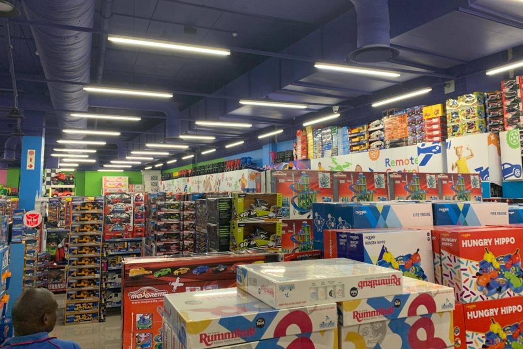 Commercial Property for Sale in Fourways, Sandton for R41,900,000 - Fully Occupied, single Tenant.