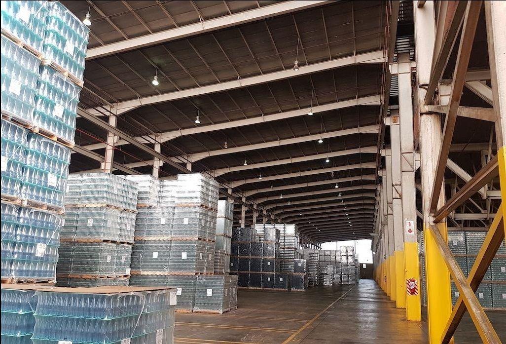 Industrial Property for Rent in Bedfordview, Johannesburg for R78 per m2 | R1,670,000 plus VAT per month. Large Yard, Super Link Access