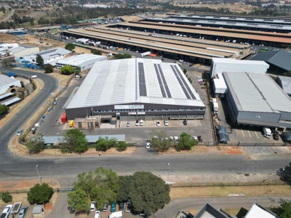 Industrial Property for Sale in City Deep, Johannesburg South for R60,600,000 - Single Tenant - Floor Size: 8,558m² | Erf Size: 15,432m²