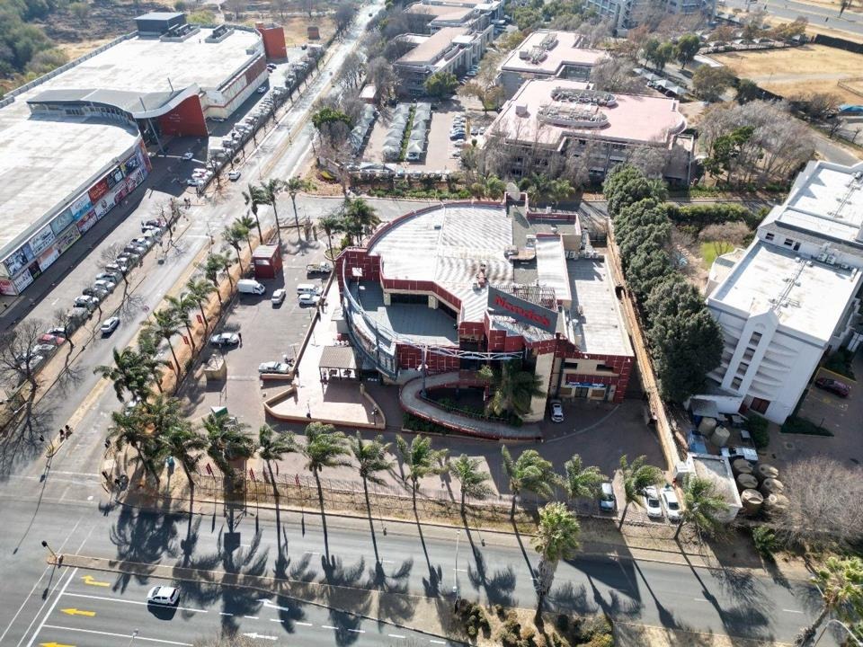 Commercial Property for Sale in Bruma, Johannesburg for R30,000,000 - Floor Size: 8,764m²