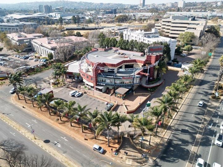 Commercial Property for Sale in Bruma, Johannesburg for R30,000,000 - Floor Size: 8,764m²