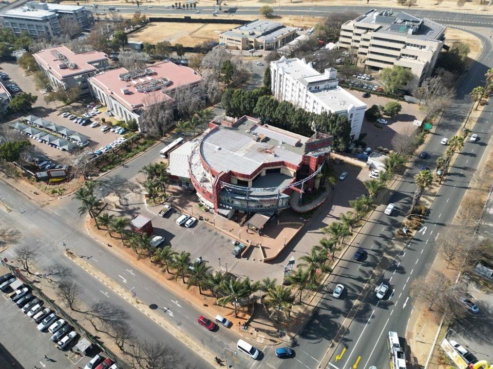 Commercial Property for Sale in Bruma, Johannesburg for R30,000,000 - Floor Size: 8,764m²