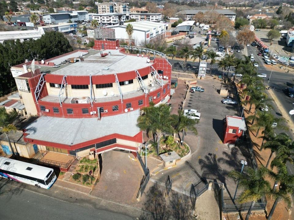 Commercial Property for Sale in Bruma, Johannesburg for R30,000,000 - Floor Size: 8,764m²